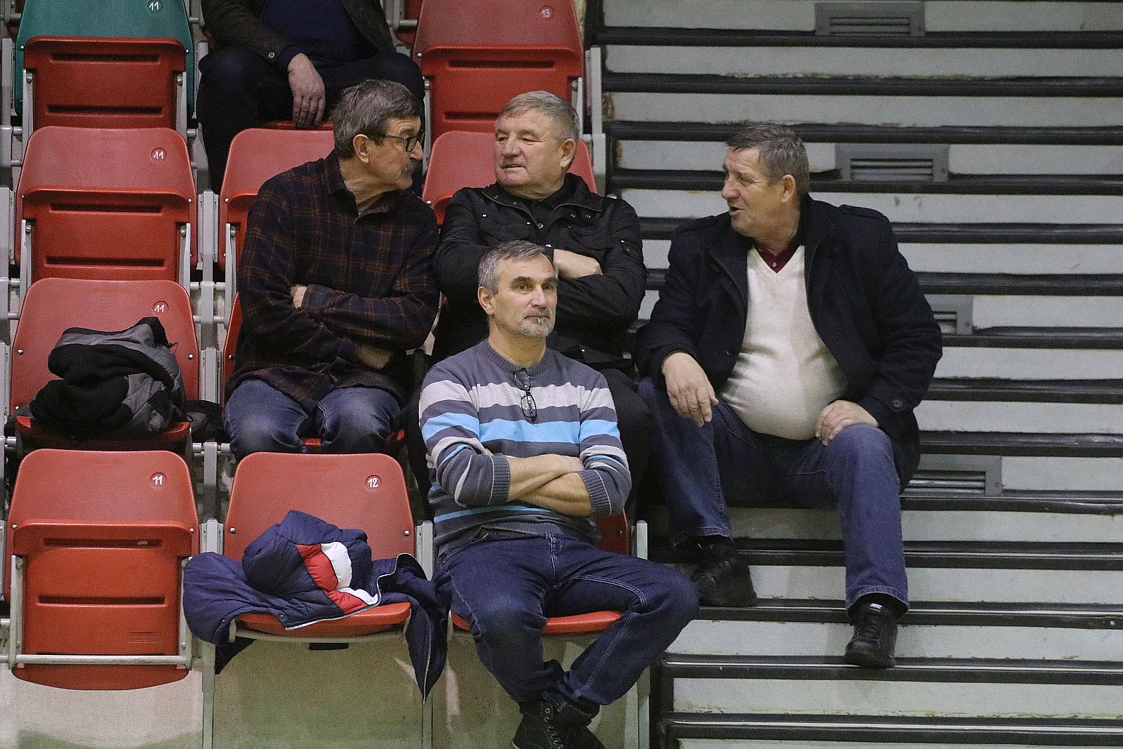 Legnicka Liga Halowa: Sariv i Auto-Elektryk na prowadzeniu
