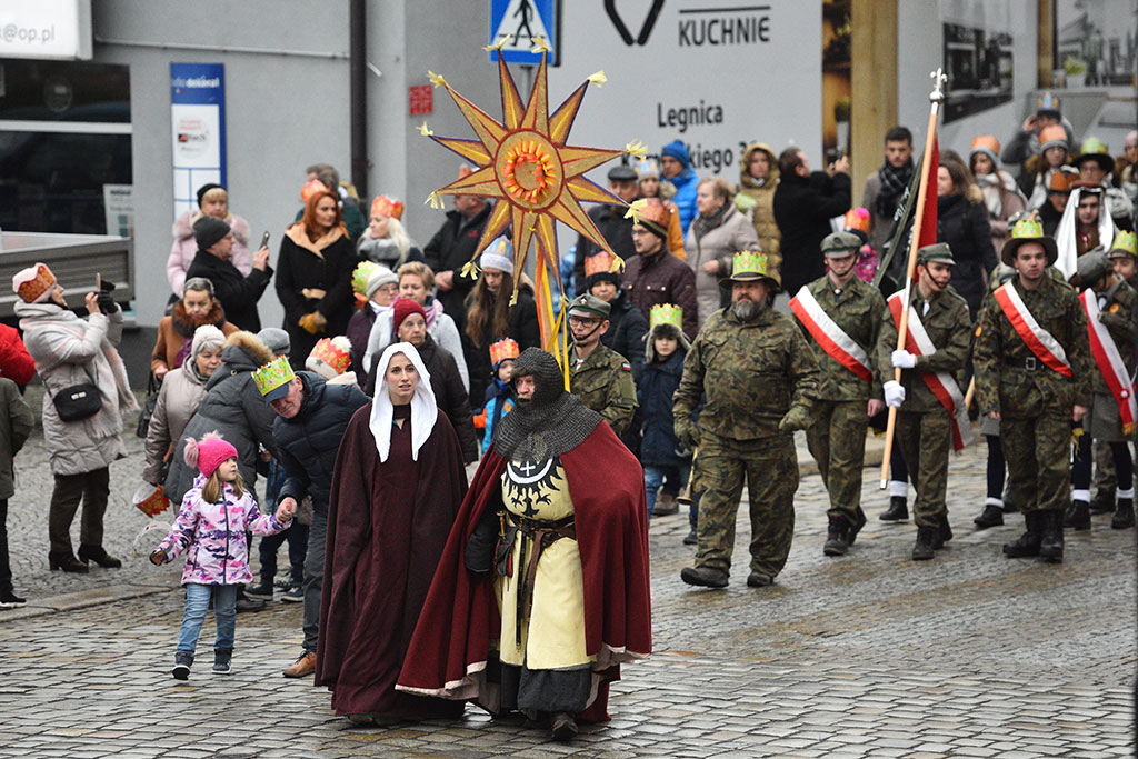 Trzej Królowie i legniczanie pokłonili się dzieciątku