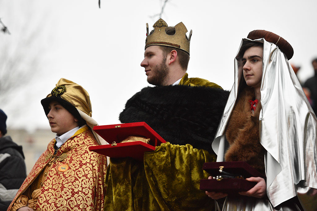 Trzej Królowie i legniczanie pokłonili się dzieciątku