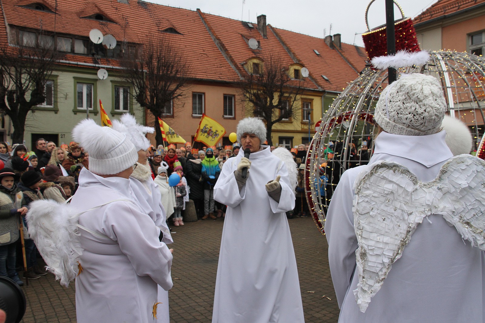 Uroczysty Orszak Trzech Króli przeszedł ulicami Prochowic
