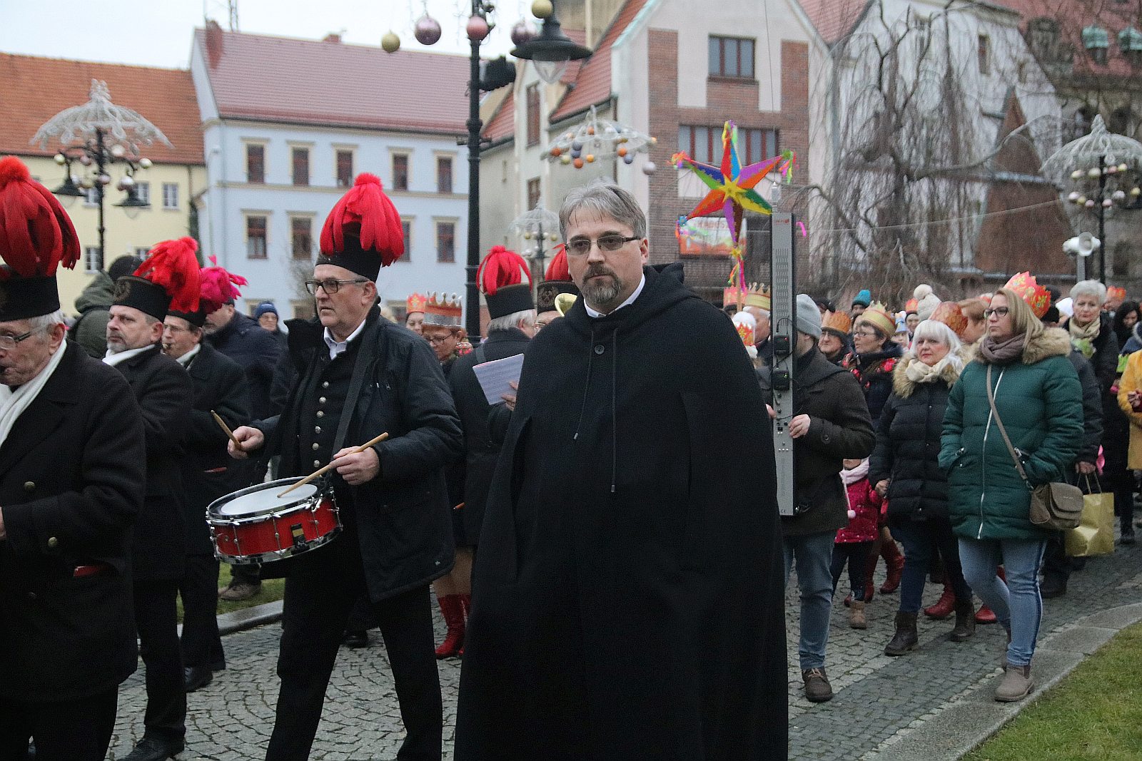 Biskup Kiernikowski poprowadził doroczny Orszak Trzech Króli