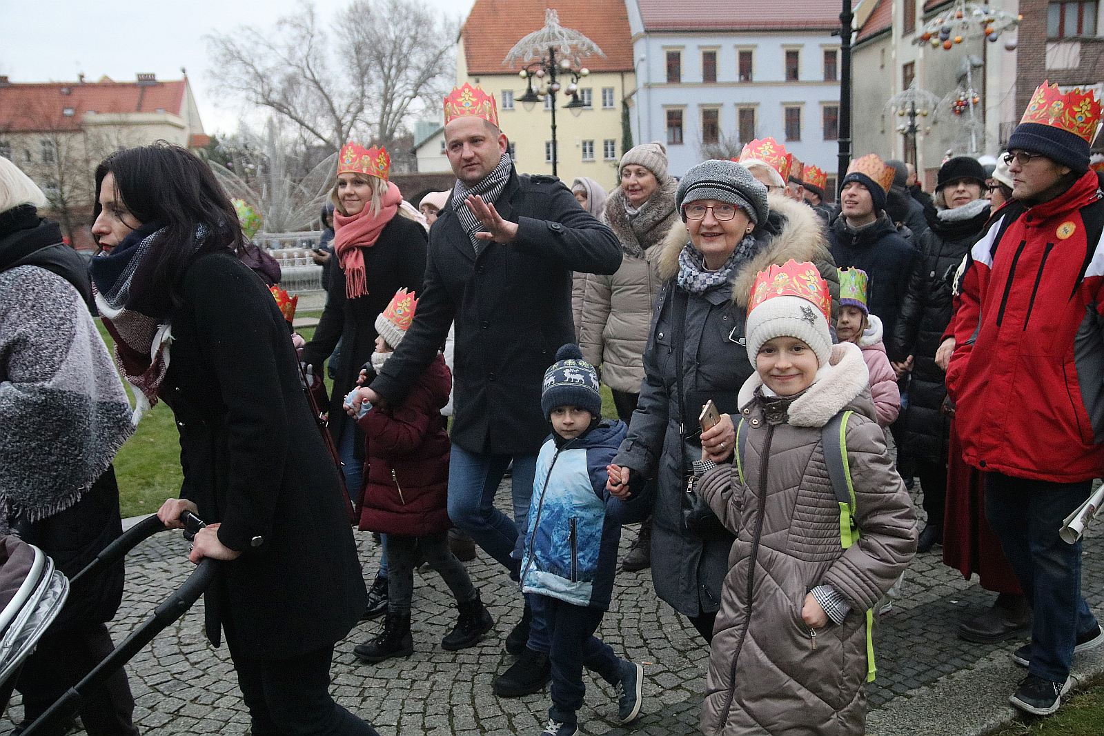 Biskup Kiernikowski poprowadził doroczny Orszak Trzech Króli