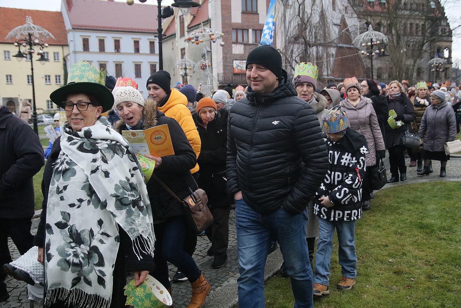 Biskup Kiernikowski poprowadził doroczny Orszak Trzech Króli