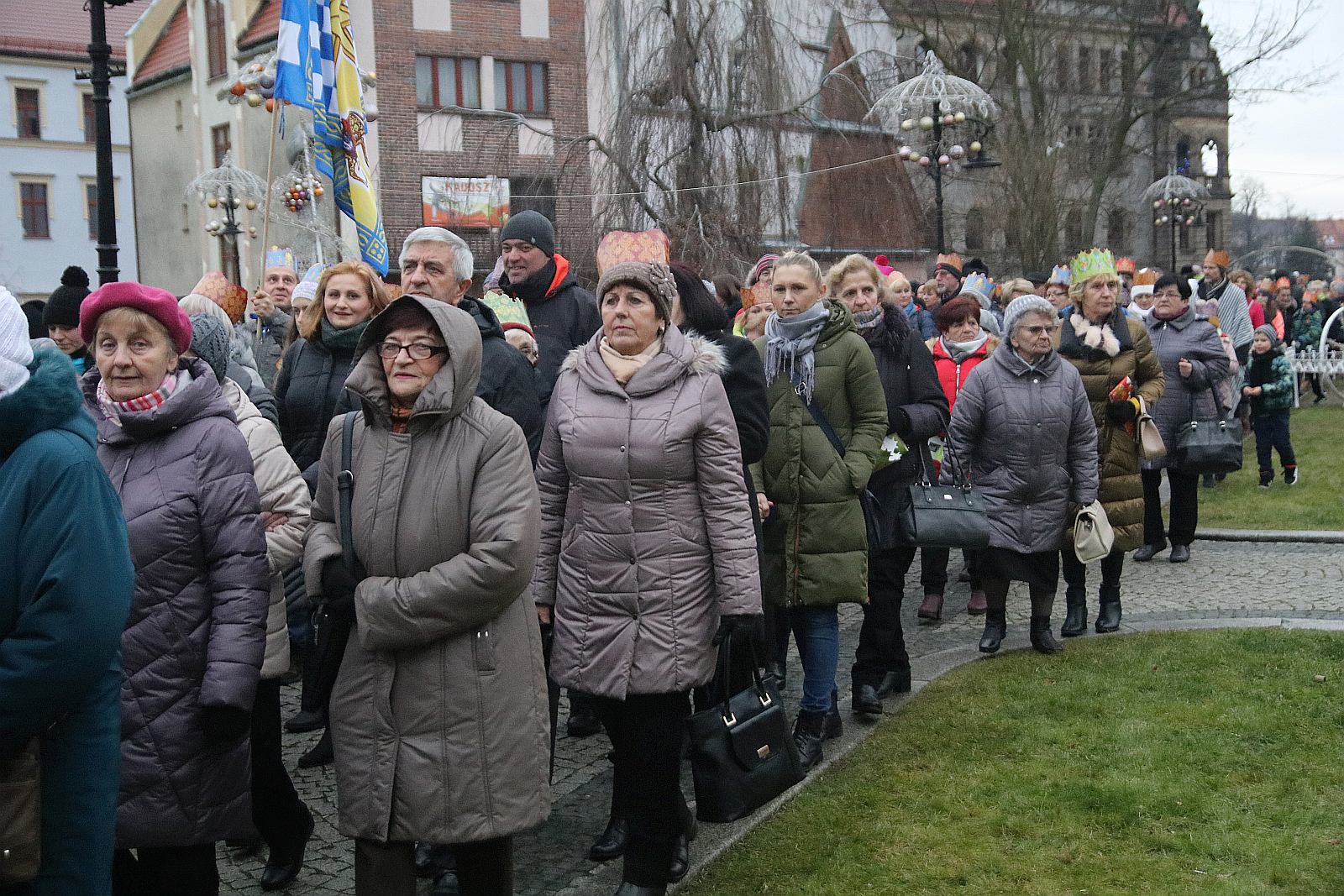 Biskup Kiernikowski poprowadził doroczny Orszak Trzech Króli