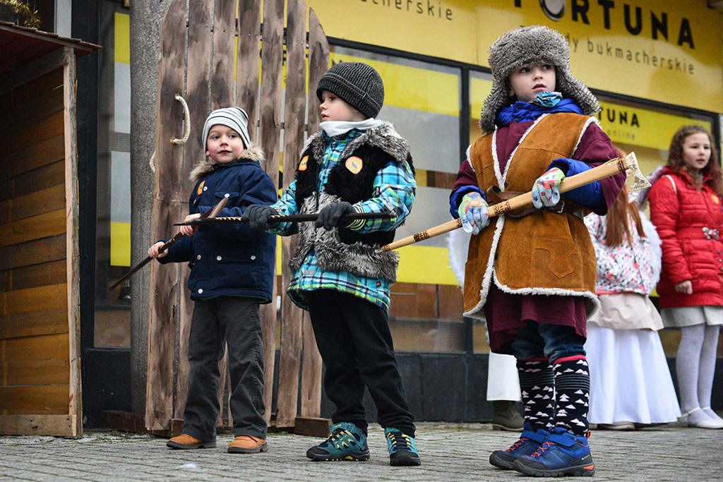 Trzej Królowie i legniczanie pokłonili się dzieciątku