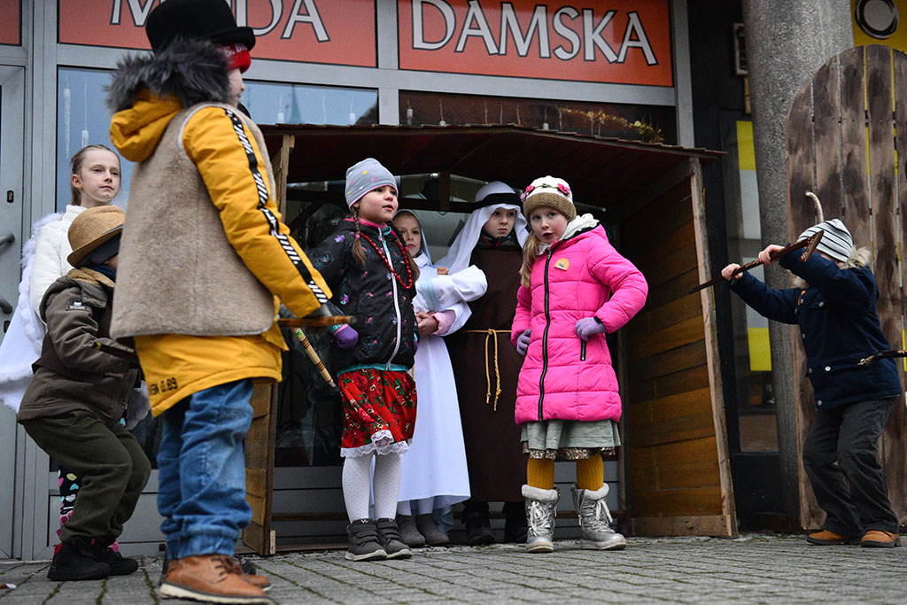 Trzej Królowie i legniczanie pokłonili się dzieciątku