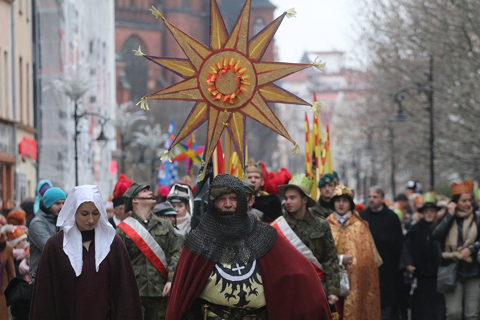 Biskup Kiernikowski poprowadził doroczny Orszak Trzech Króli