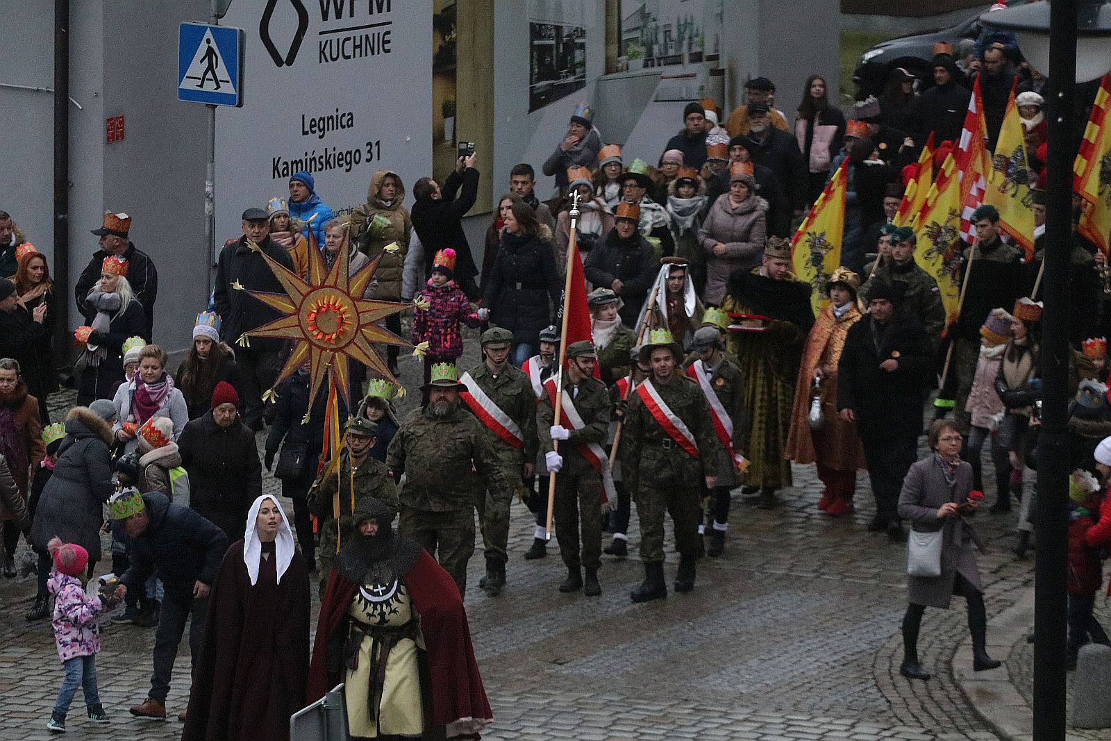 Biskup Kiernikowski poprowadził doroczny Orszak Trzech Króli