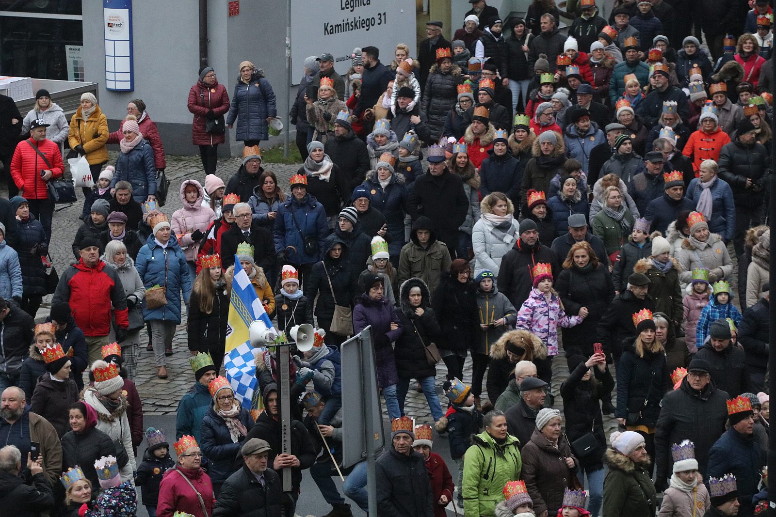 Biskup Kiernikowski poprowadził doroczny Orszak Trzech Króli