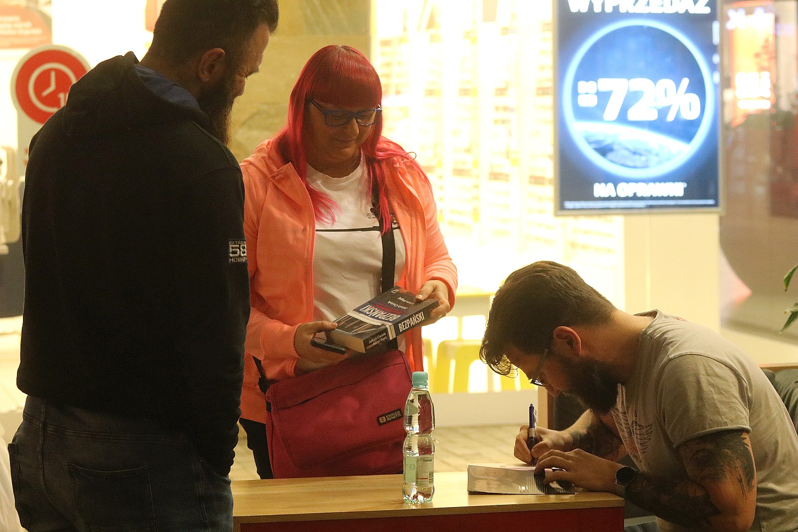 Jakub Ćwiek spotkał się z czytelnikami w Galerii Piastów