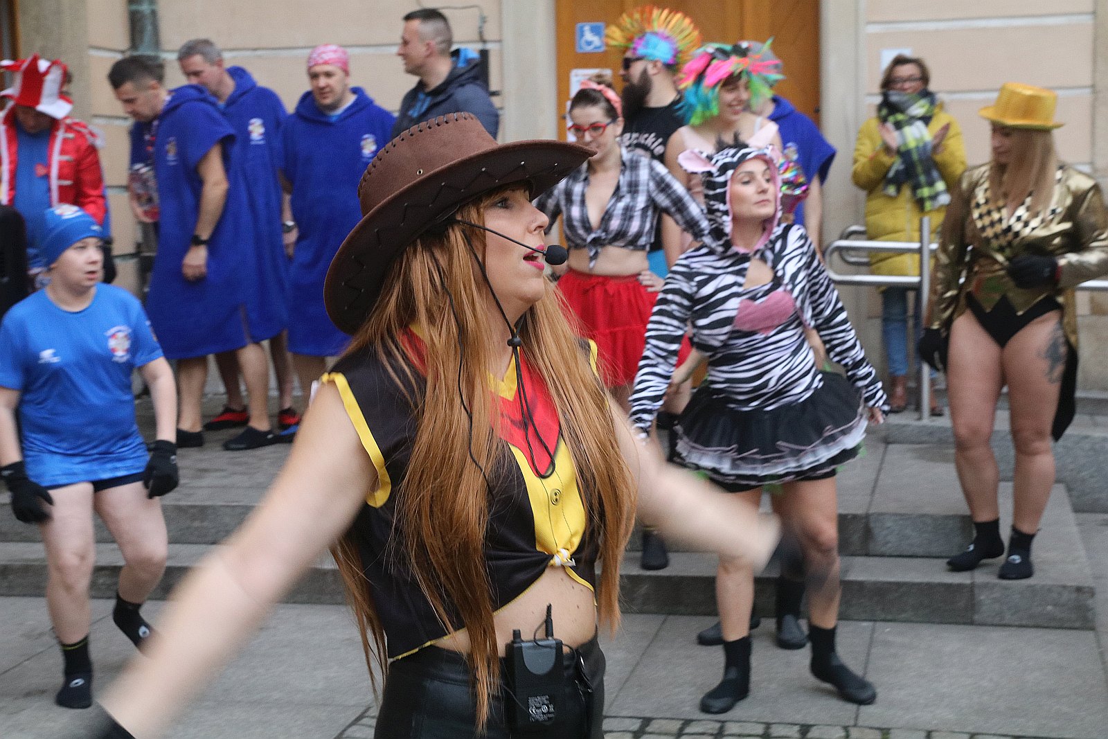 WOŚP:  Orkiestra gra coraz głośniej. Tłumy w Akademii Rycerskiej