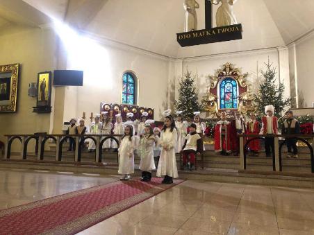 Przedszkolaki zaprezentowały Jasełka w kościele na Piekarach