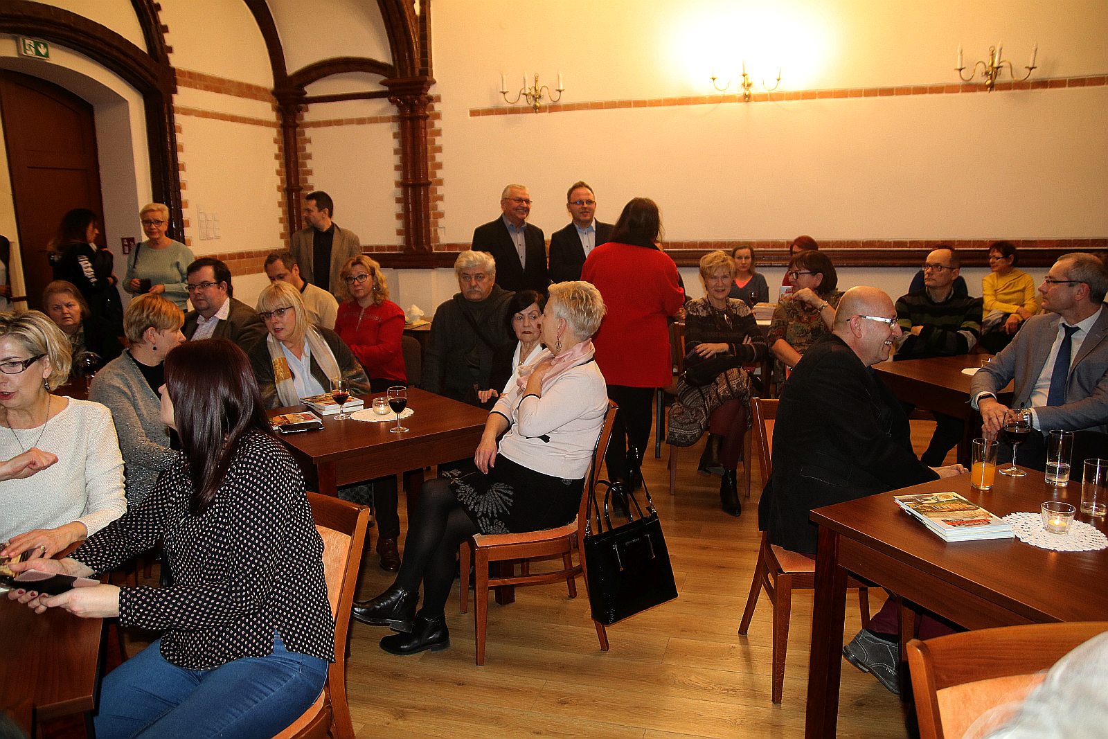 Marcin Makuch mówił w bibliotece o sekretach Legnicy