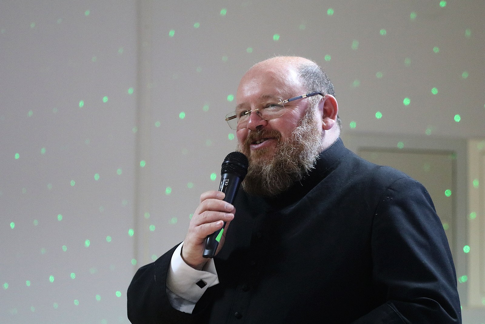 Ksiądz Wołowski zaprosił mieszkańców do kolędowania