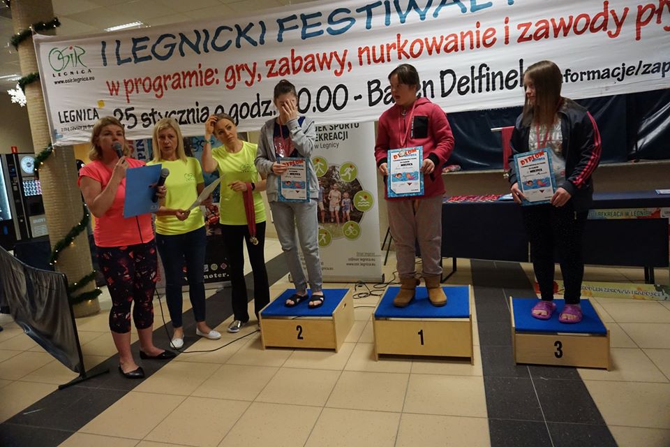 W Legnicy na basenie Delfinek odbył się Festiwal Pływania