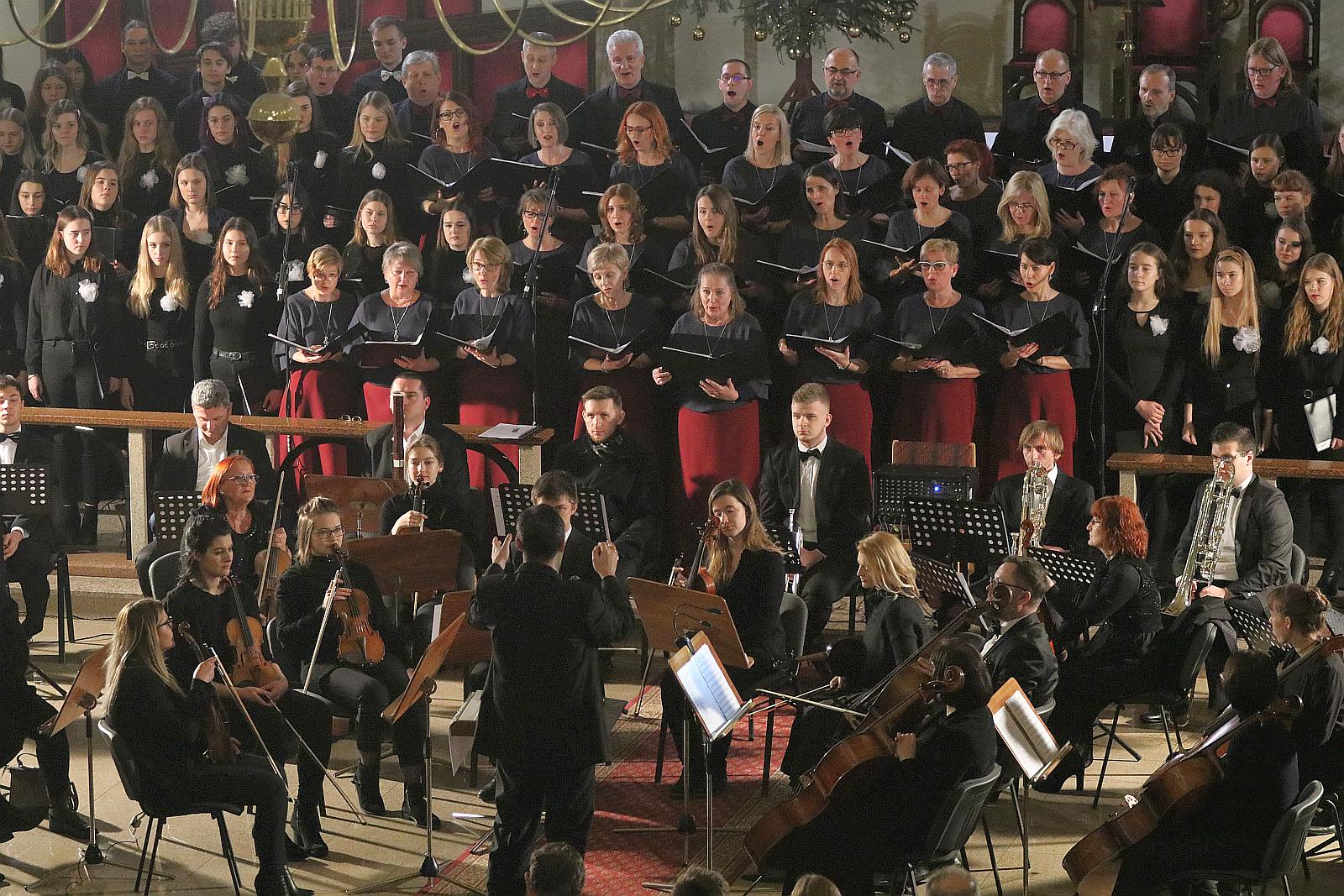 Niezwykły koncert kolęd w kościele na Piekarach