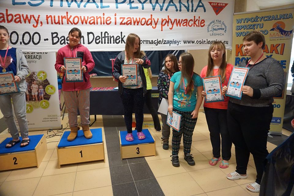 W Legnicy na basenie Delfinek odbył się Festiwal Pływania