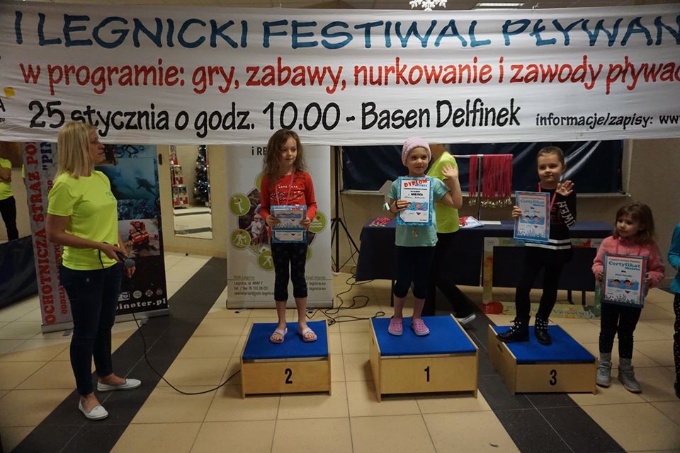W Legnicy na basenie Delfinek odbył się Festiwal Pływania
