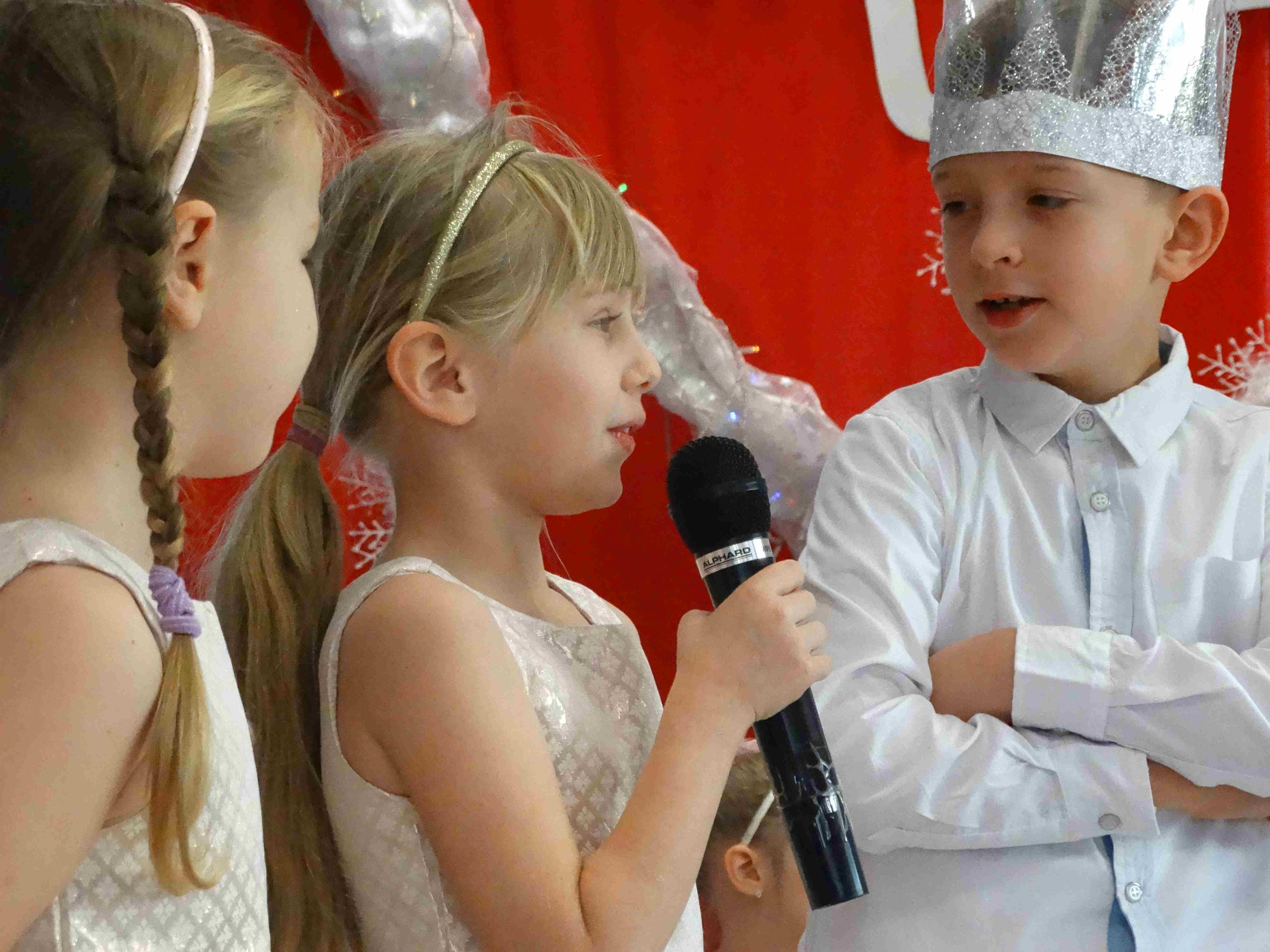 Piękne chwile z Babcią i Dziadkiem w Przedszkolu „Źródełko”