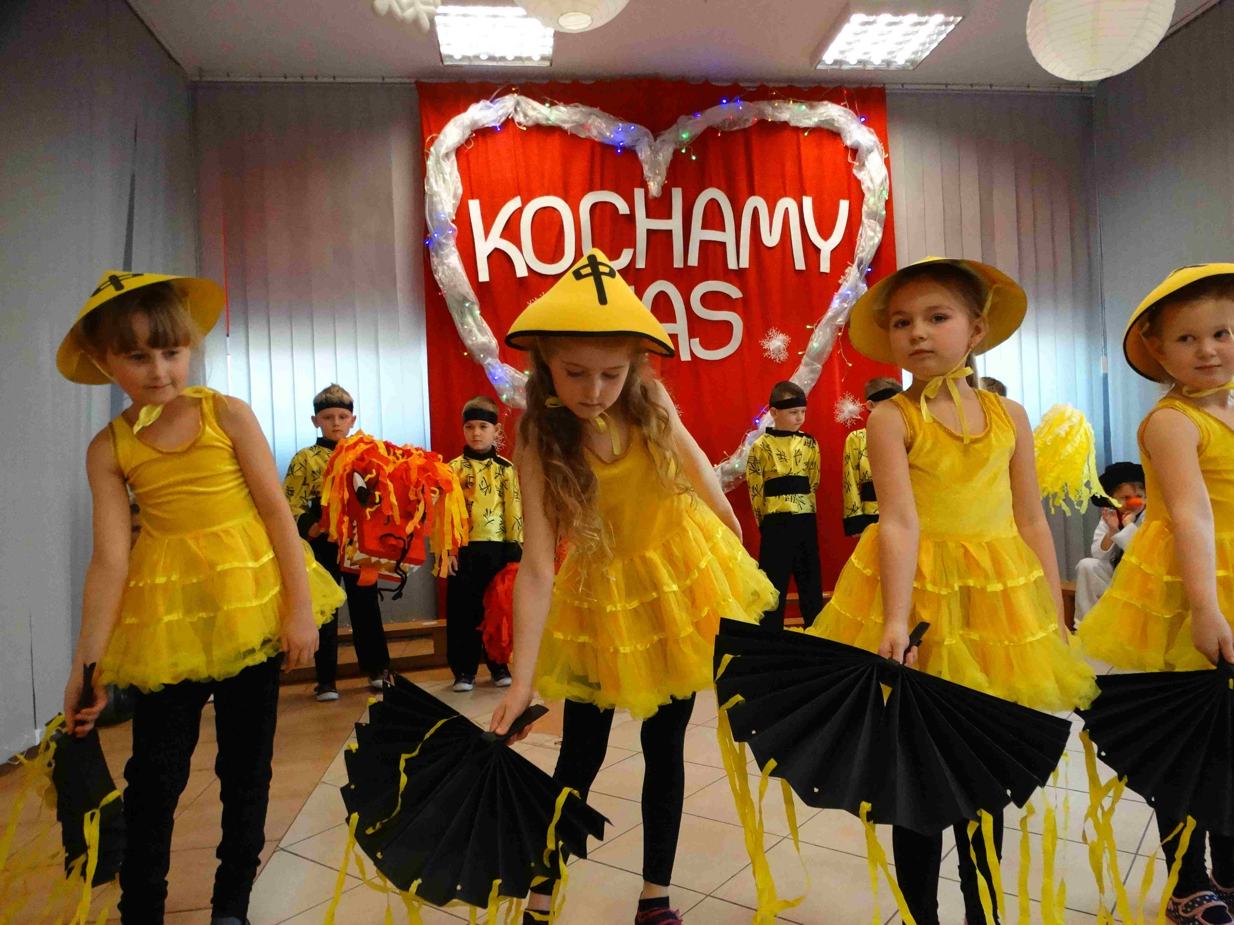Piękne chwile z Babcią i Dziadkiem w Przedszkolu „Źródełko”