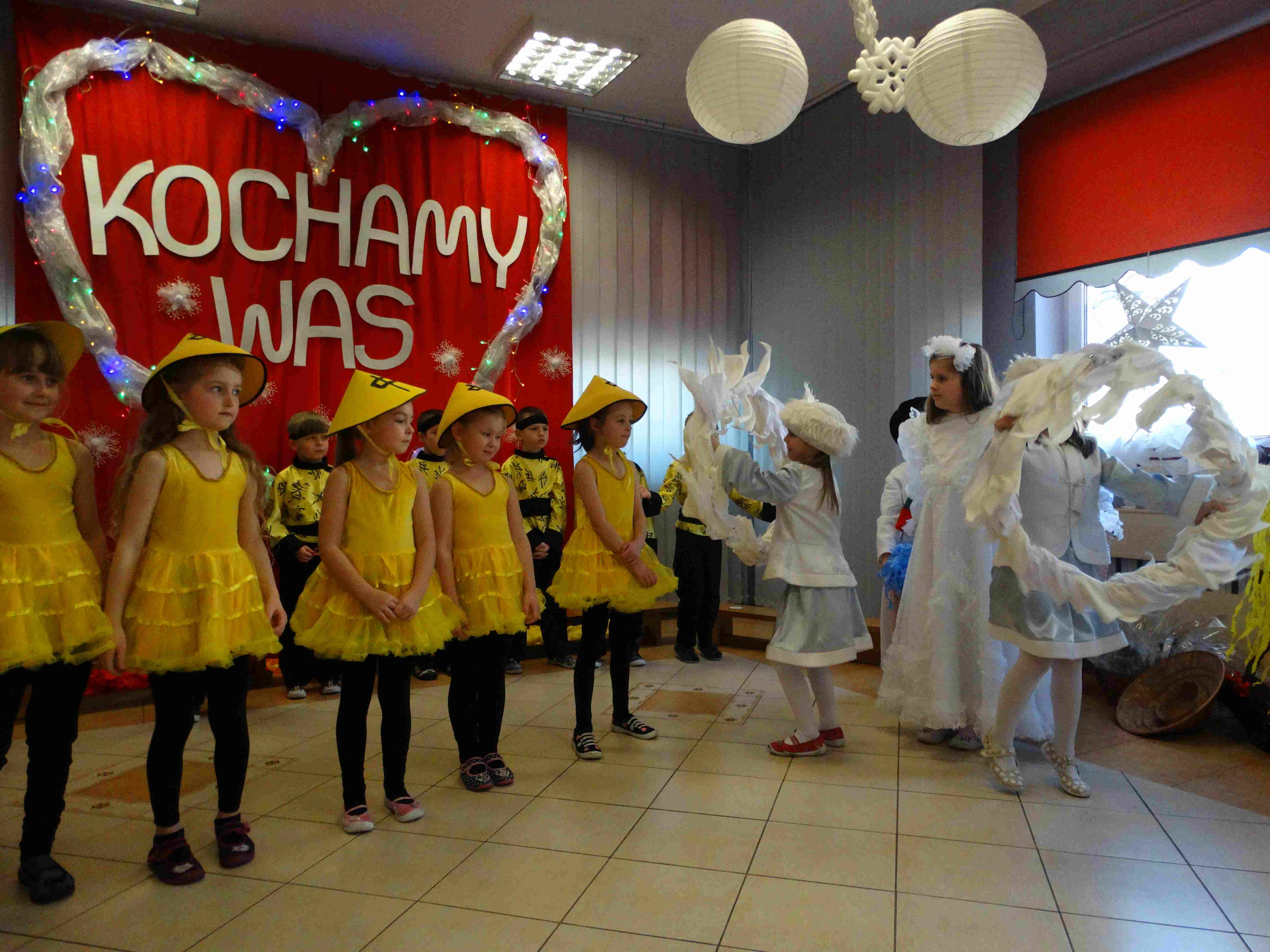 Piękne chwile z Babcią i Dziadkiem w Przedszkolu „Źródełko”
