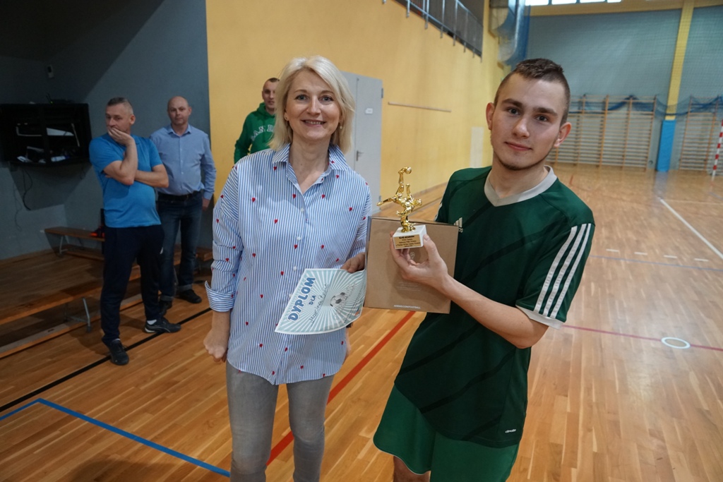 Granit Roztoka zdobył futsalowy puchar wójta gminy Kunice