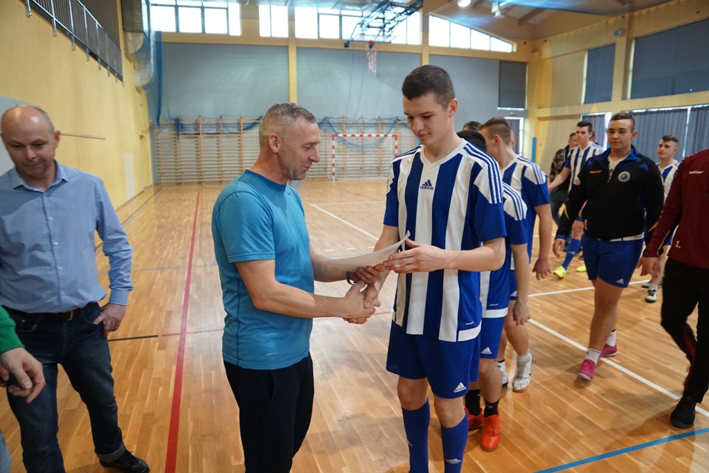 Granit Roztoka zdobył futsalowy puchar wójta gminy Kunice