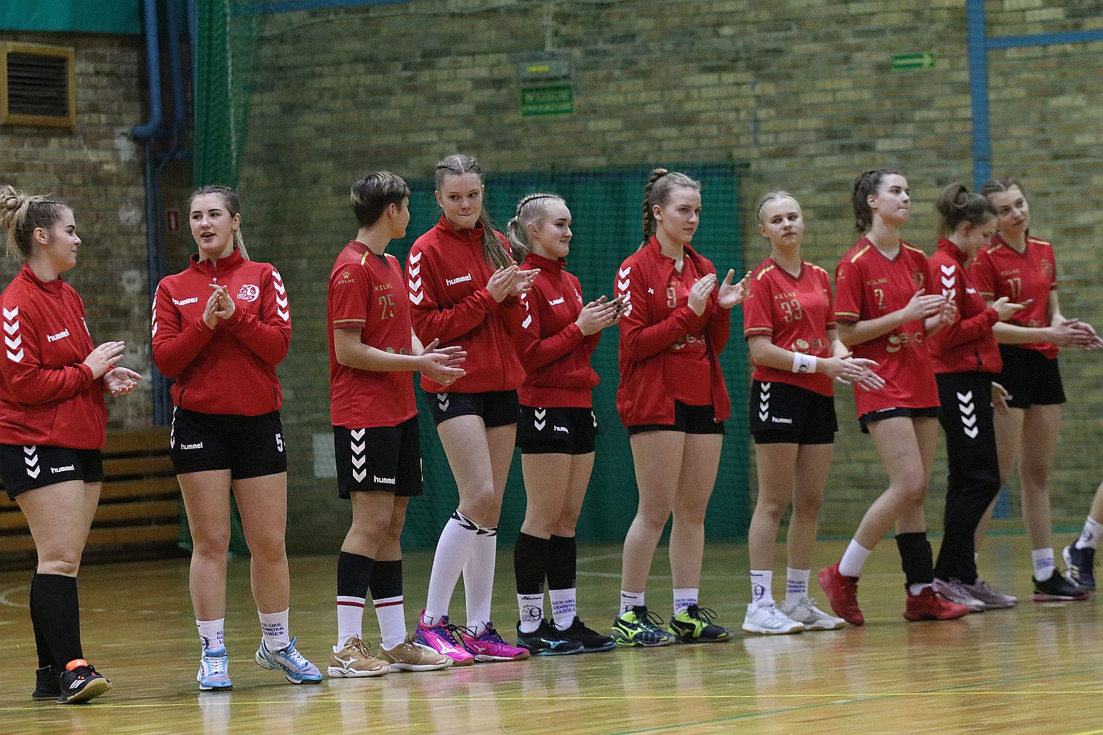 UKS Varsovia Warszawa wygrał z juniorkami Dziewiątki