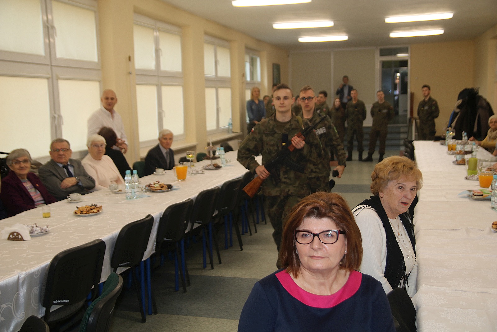 Młodzież spotkała się z kombatantami w rocznicę walk o Legnicę