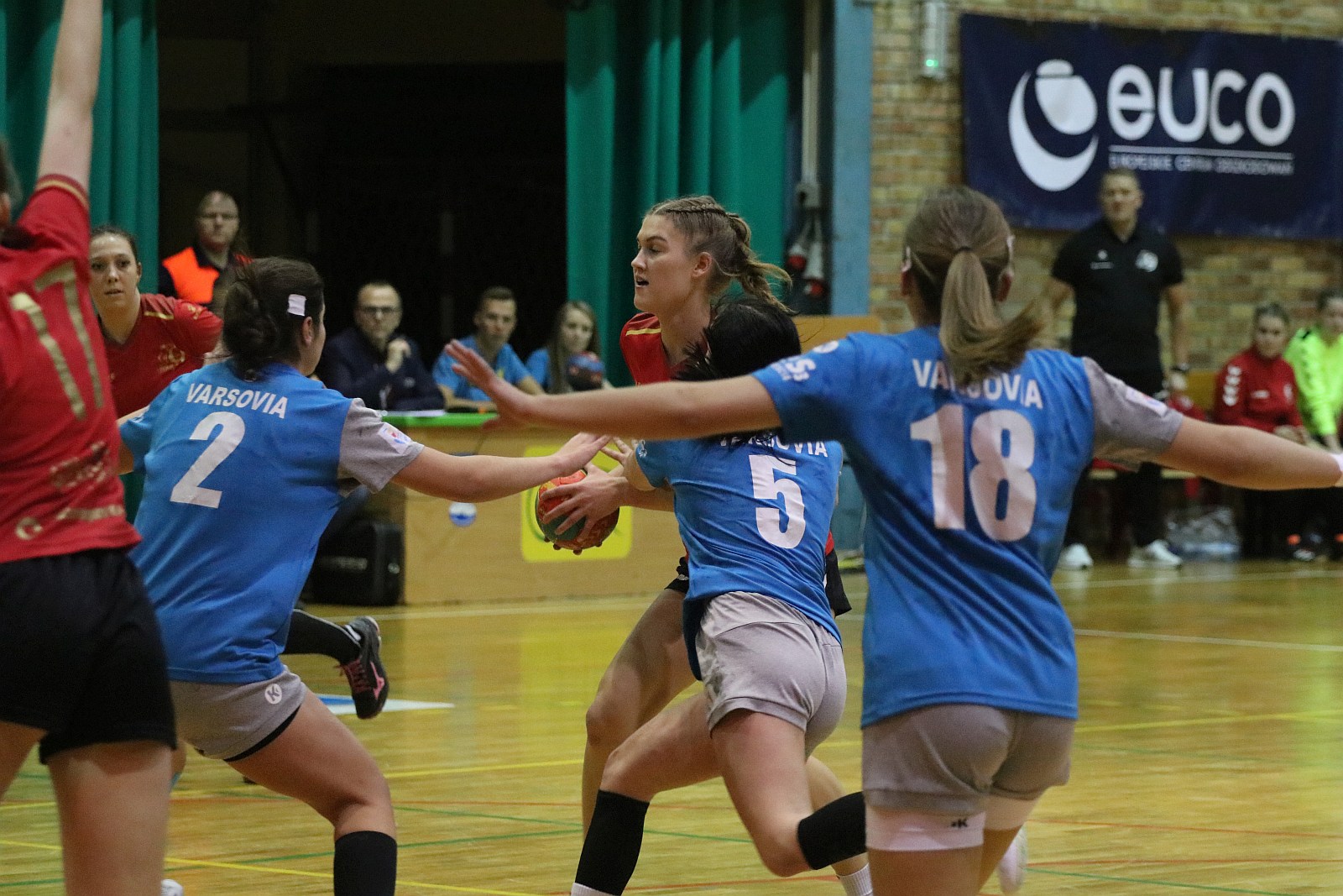 UKS Varsovia Warszawa wygrał z juniorkami Dziewiątki