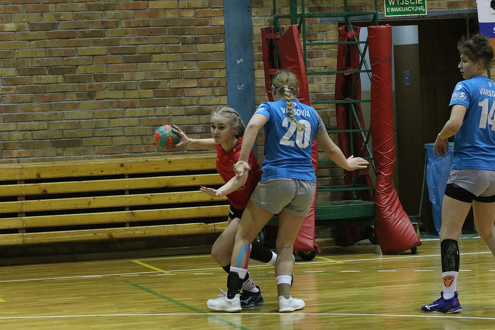 UKS Varsovia Warszawa wygrał z juniorkami Dziewiątki