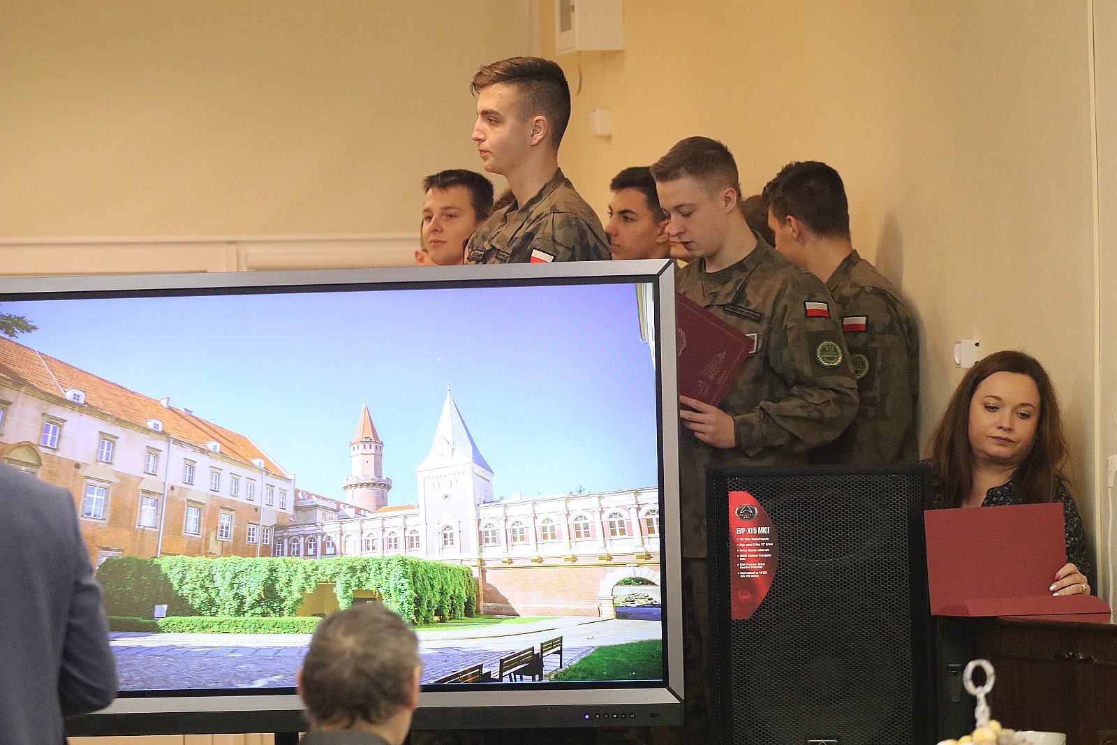 Młodzież spotkała się z kombatantami w rocznicę walk o Legnicę