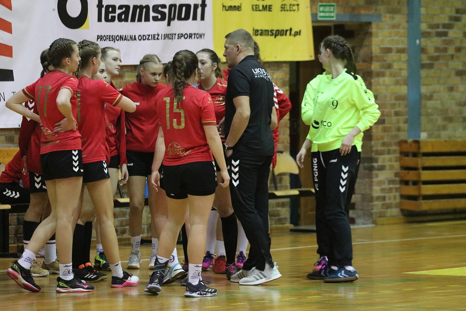 UKS Varsovia Warszawa wygrał z juniorkami Dziewiątki