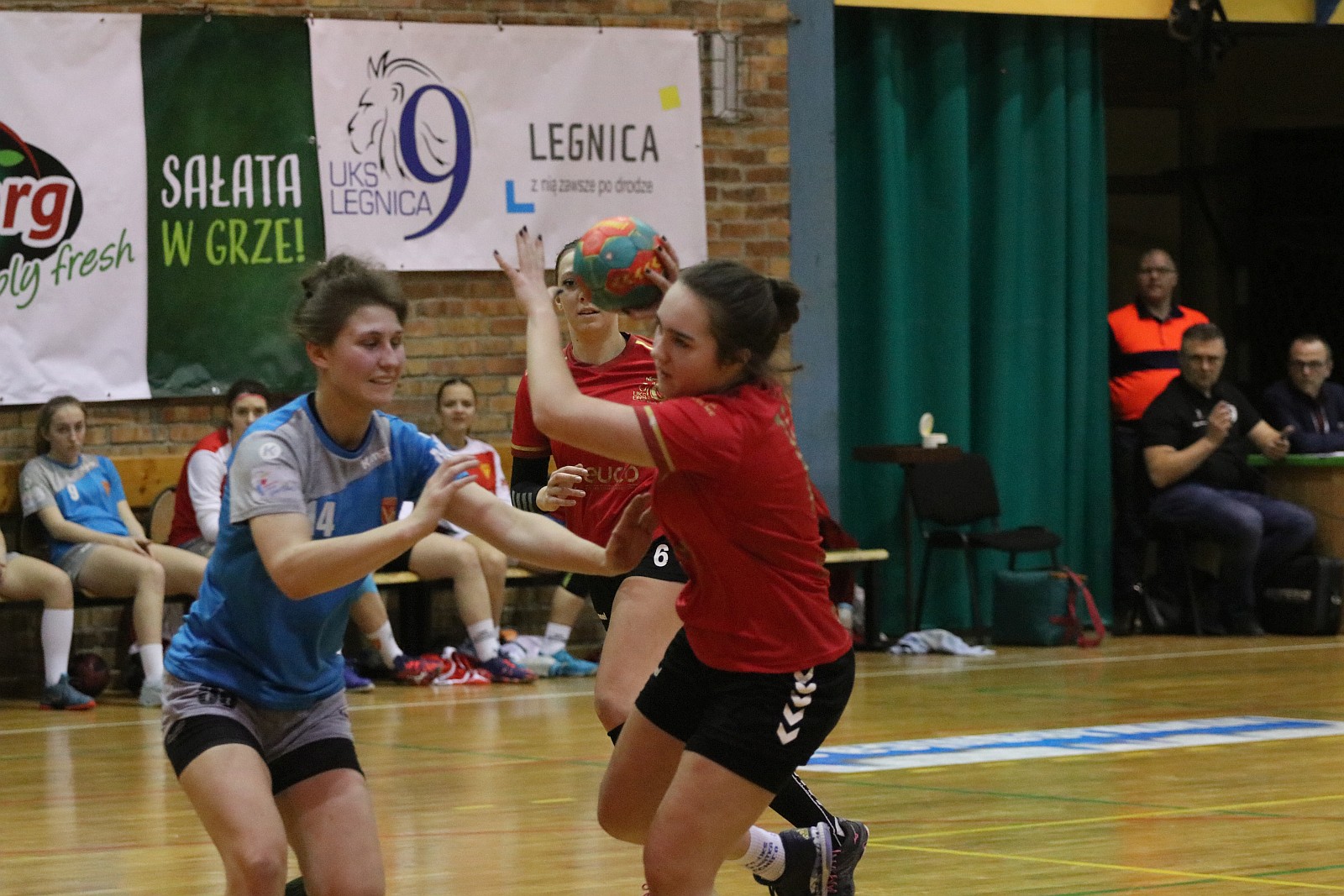 UKS Varsovia Warszawa wygrał z juniorkami Dziewiątki