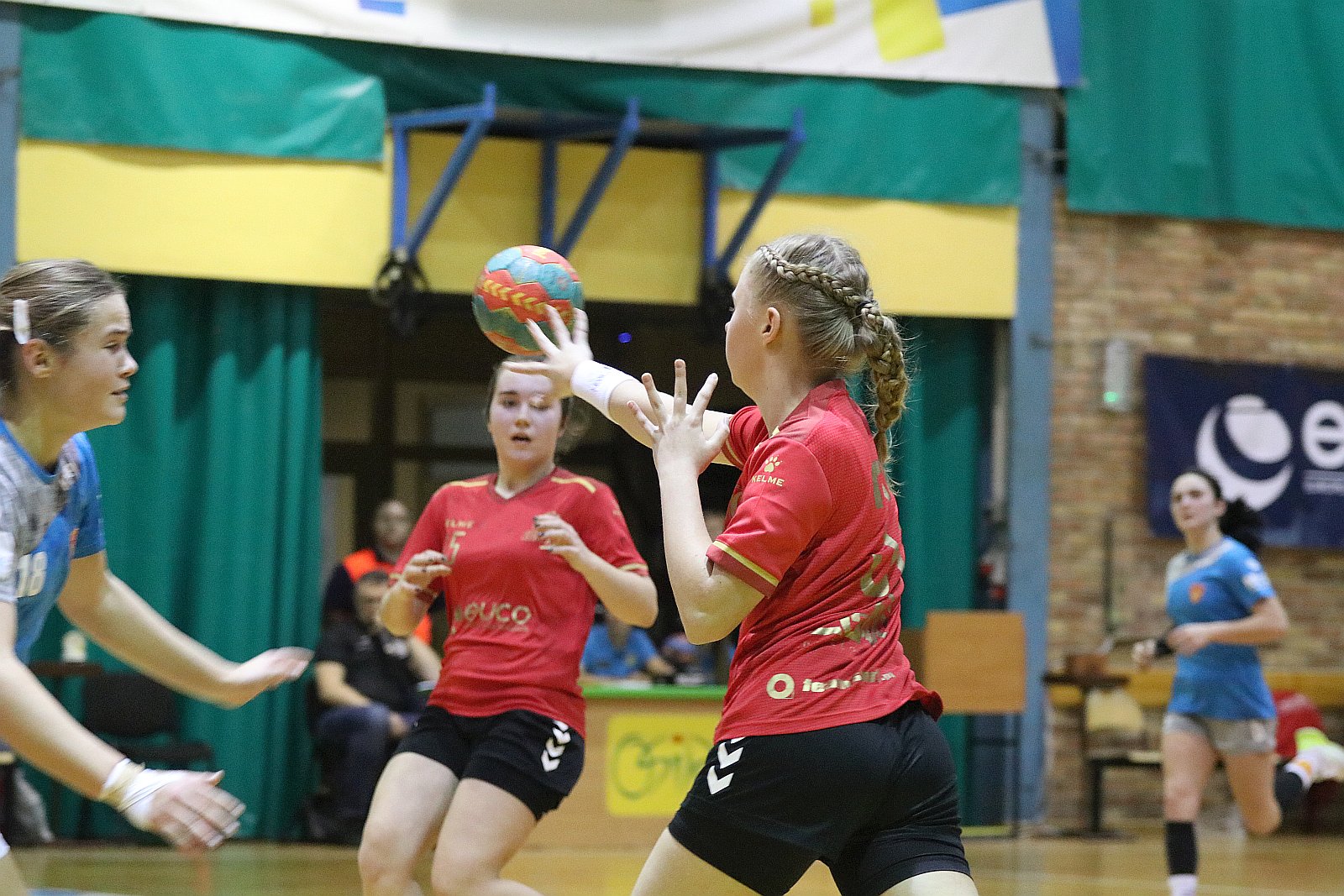 UKS Varsovia Warszawa wygrał z juniorkami Dziewiątki