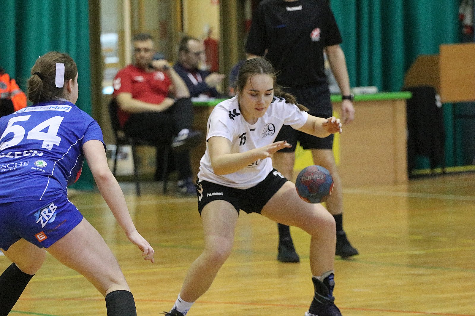 EuCO-UKS Dziewiątka Legnica pokonała Ruch Chorzów 38:27