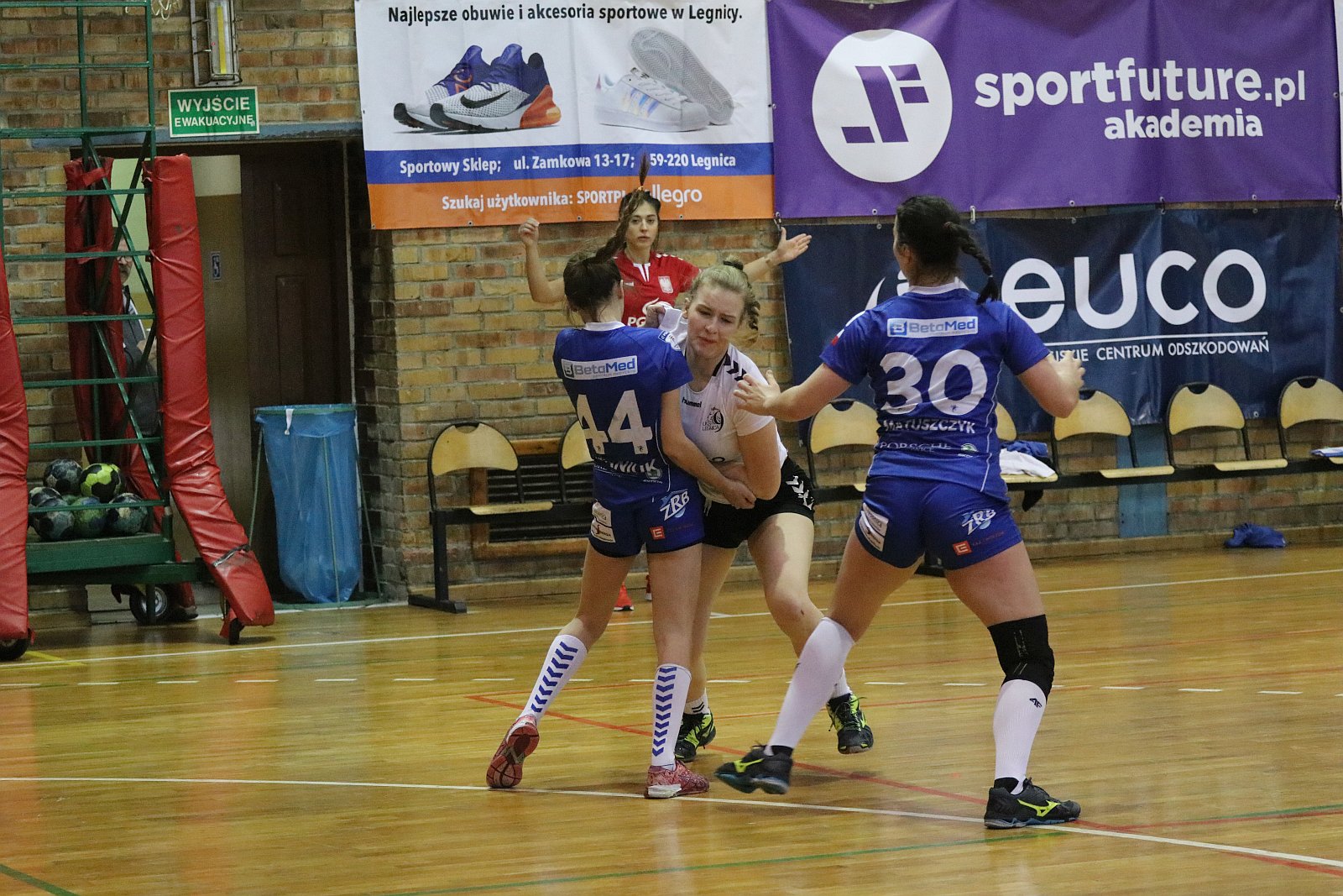 EuCO-UKS Dziewiątka Legnica pokonała Ruch Chorzów 38:27