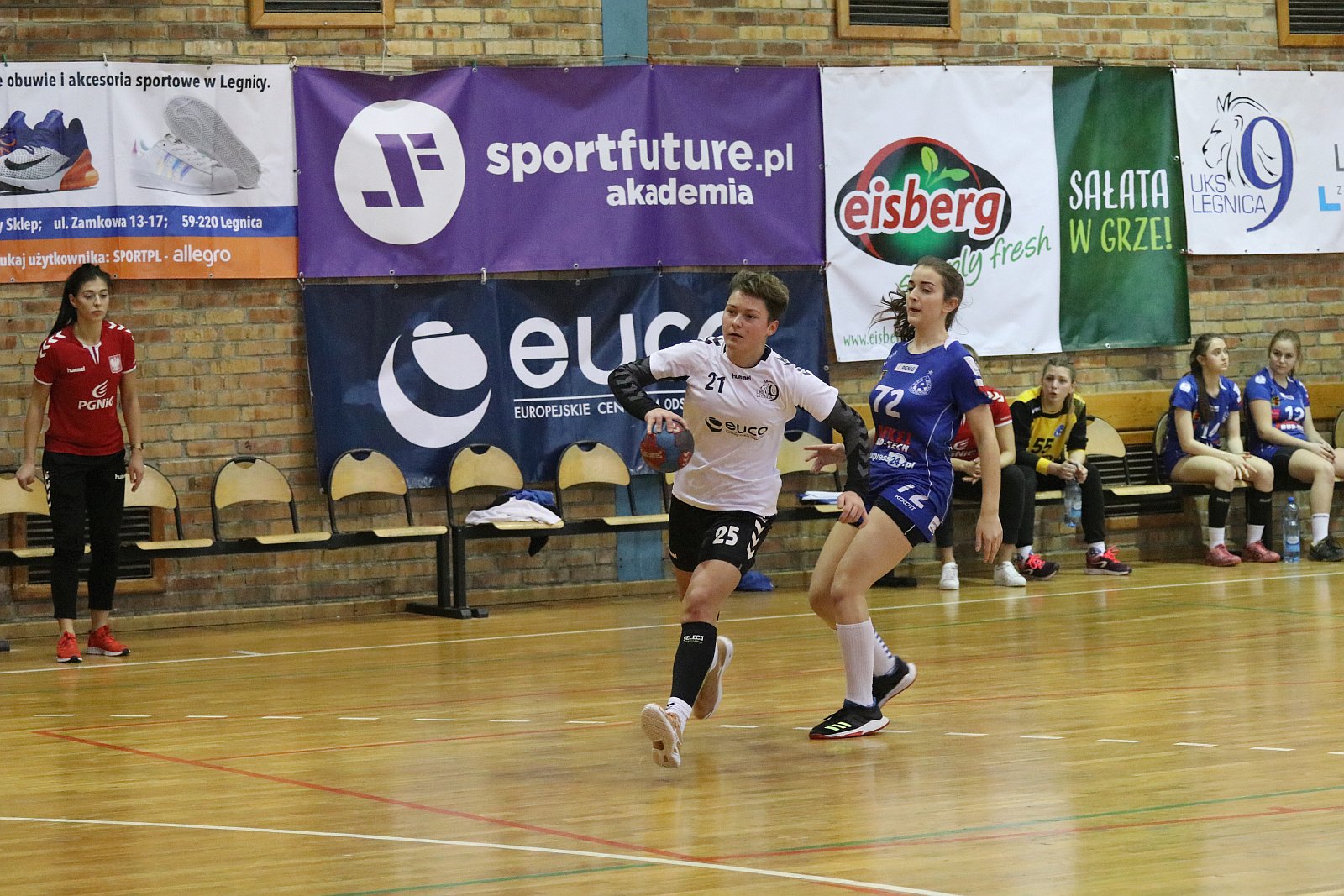 EuCO-UKS Dziewiątka Legnica pokonała Ruch Chorzów 38:27