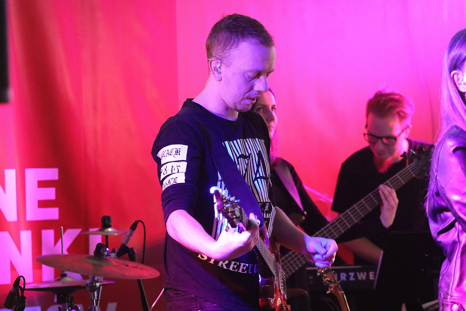 Nikola Warda na rockowo o miłości w Galerii Piastów