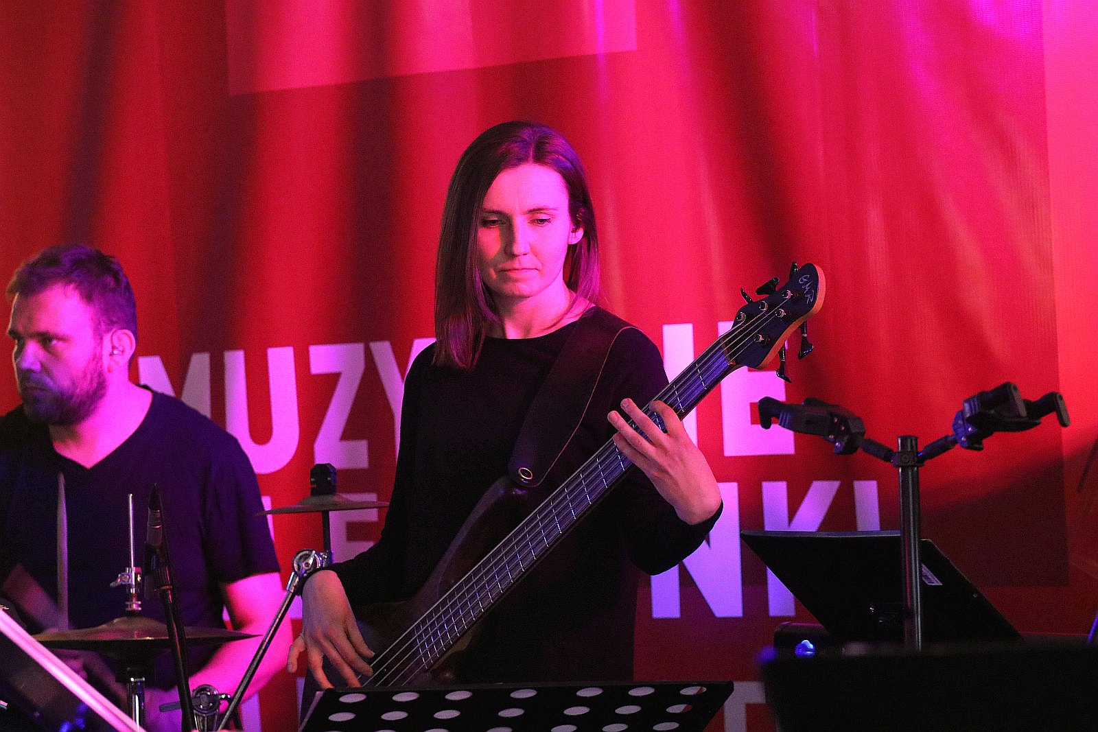 Nikola Warda na rockowo o miłości w Galerii Piastów