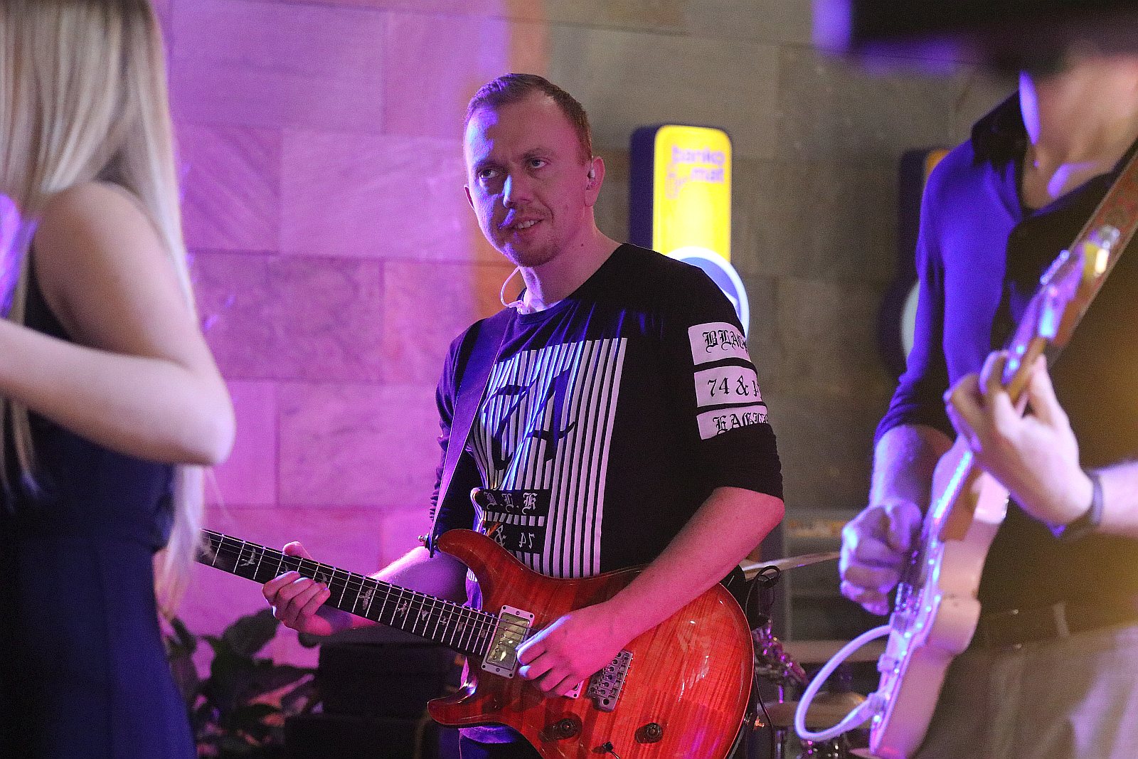 Nikola Warda na rockowo o miłości w Galerii Piastów