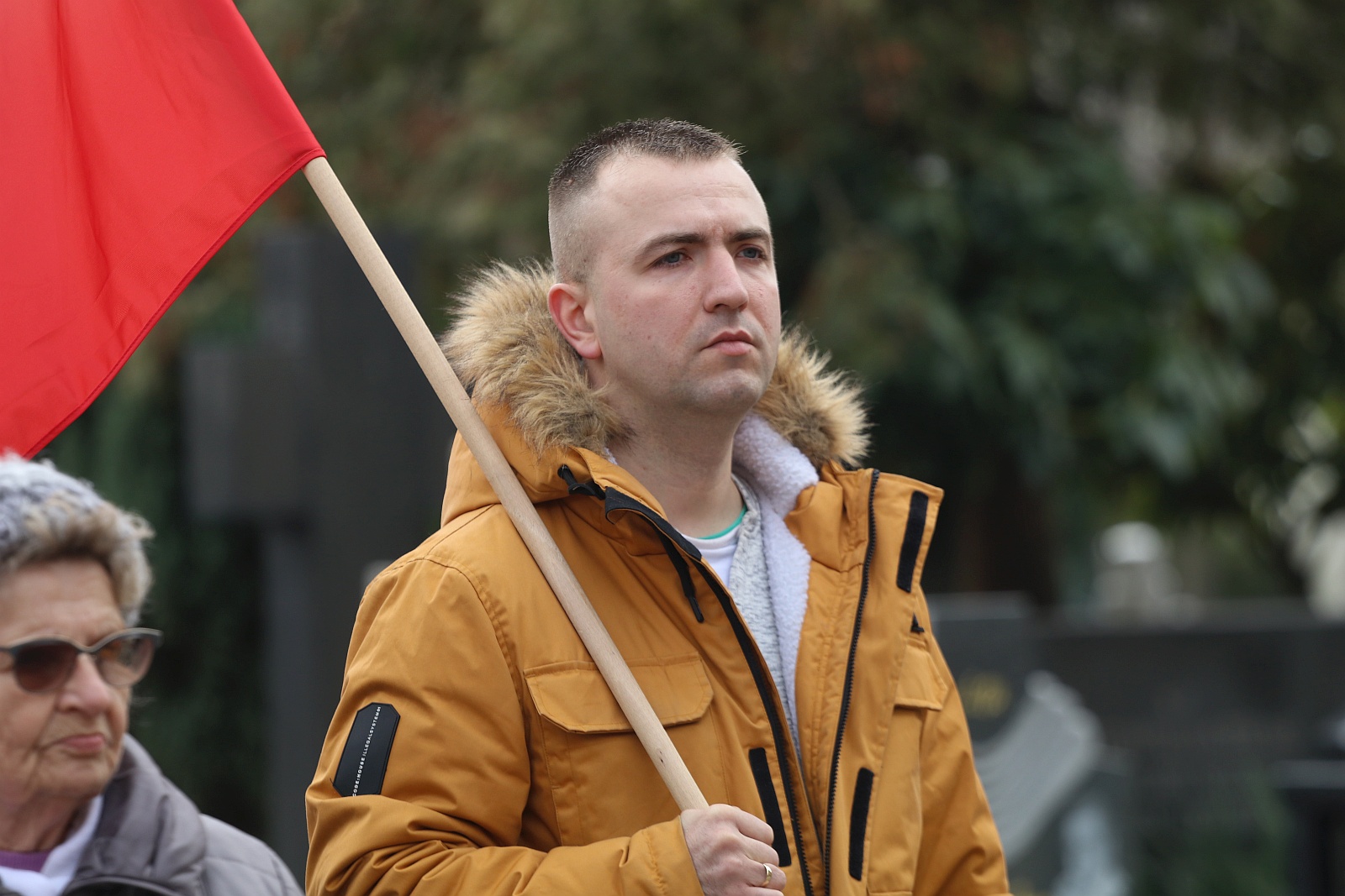 Zapalili znicze na grobach walczących o niepodległość