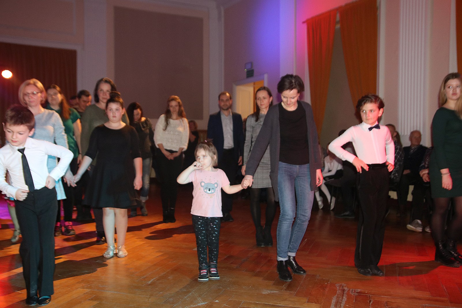 Taneczna klasówka - karnawałowe ostatki w MCK