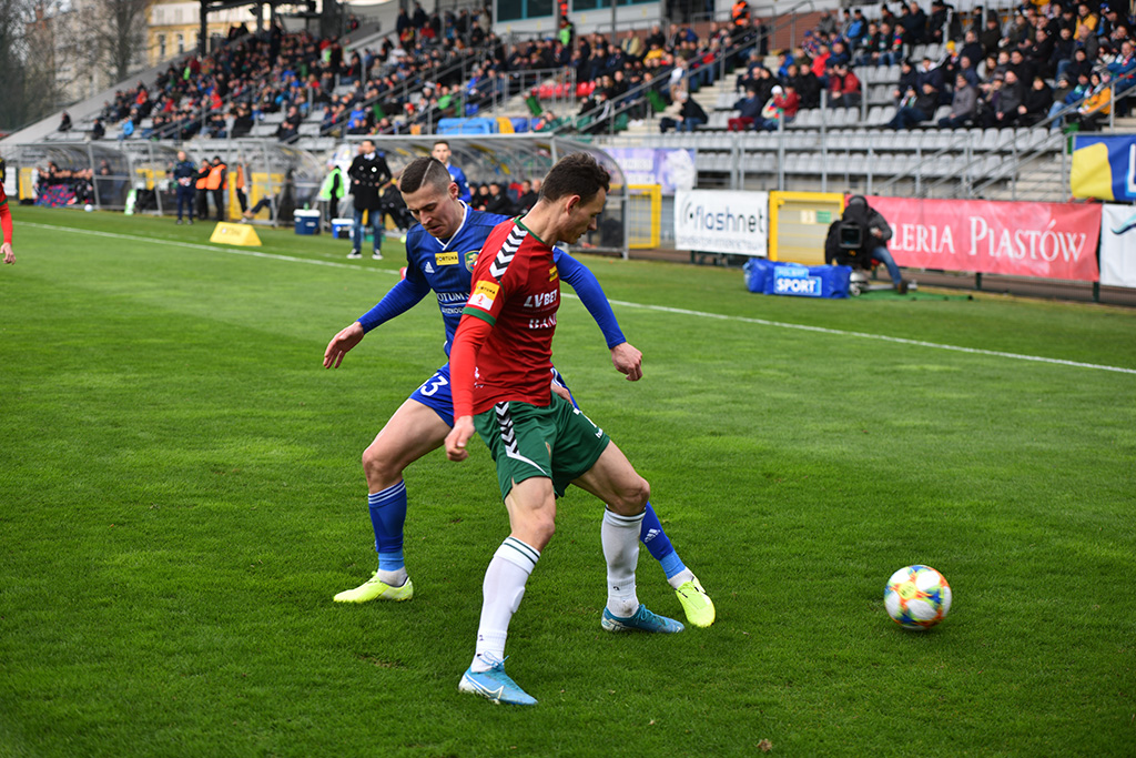 Słaby początek Miedzi Legnica. Porażka z Zagłębiem  Sosnowiec