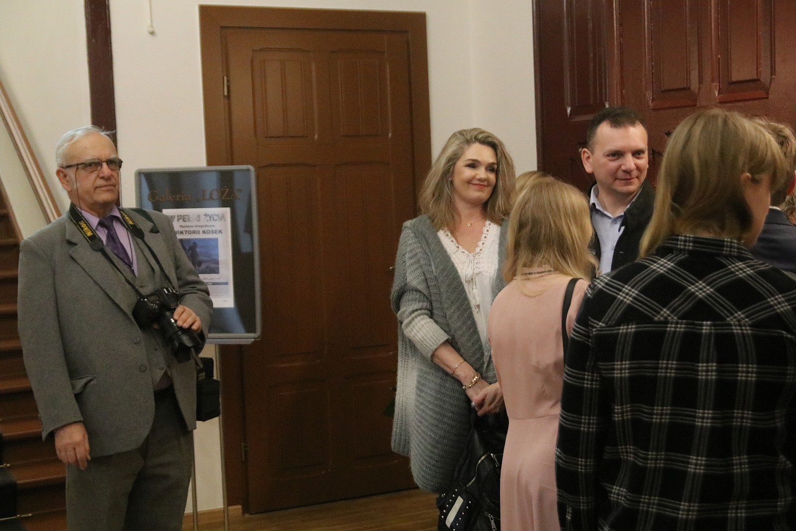 Wernisaż wystawy zdjęć Wiktorii Kosek w legnickiej bibliotece