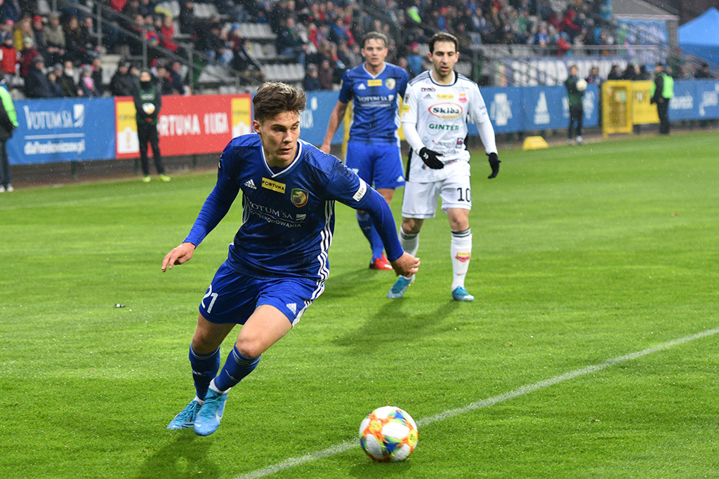 Miedź rozbiła Chojniczankę 5:2 (1:1)