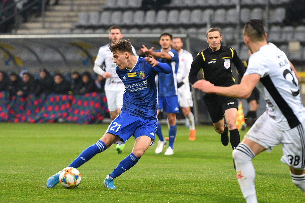 Miedź rozbiła Chojniczankę 5:2 (1:1)