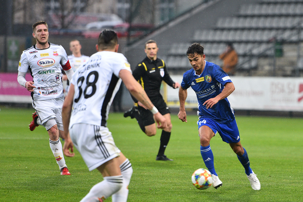 Miedź rozbiła Chojniczankę 5:2 (1:1)
