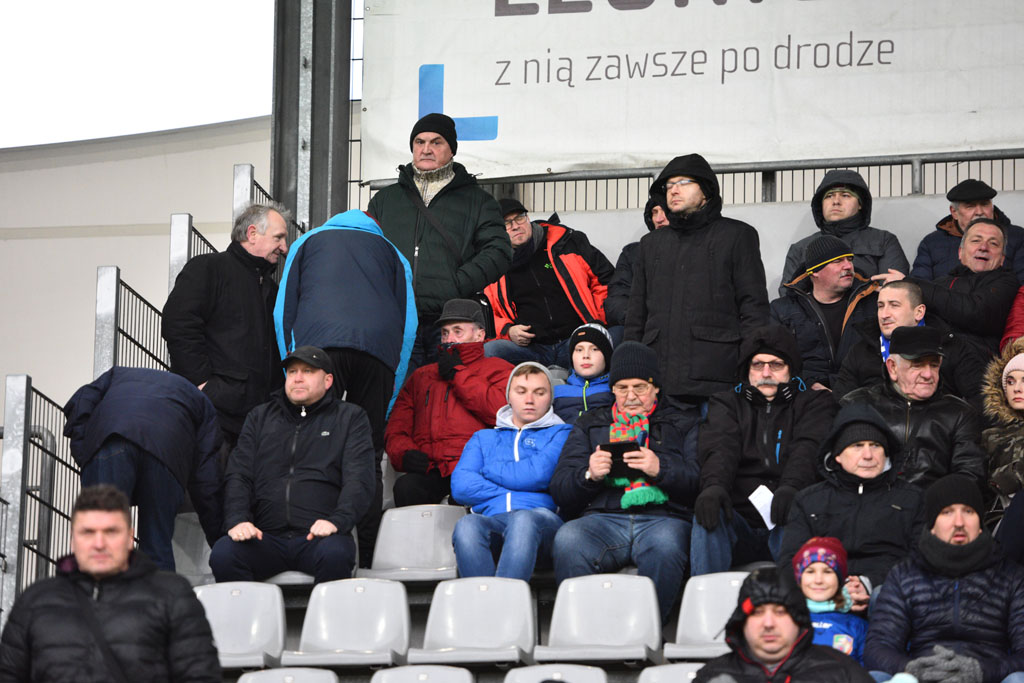 Tak dopingowali kibice Miedzi podczas meczu z Chojniczanką
