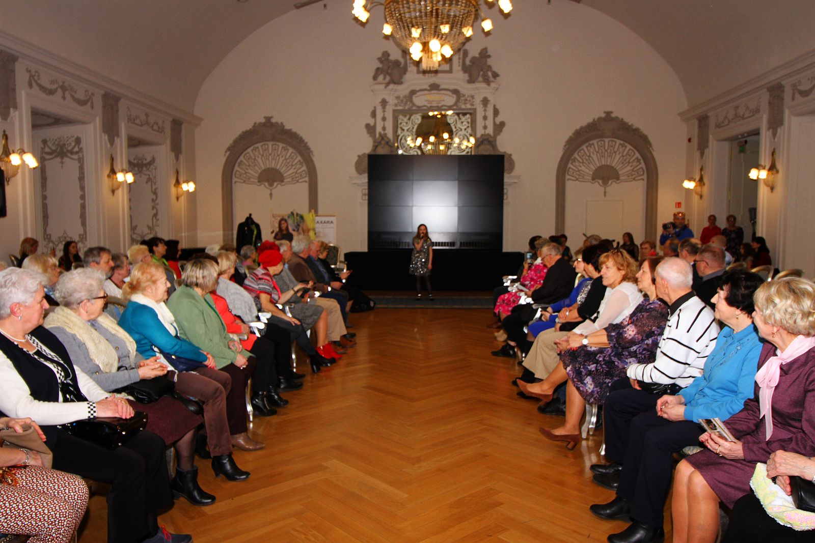 Dzień Kobiet z Centrum Seniora Legnickiego Centrum Kultury